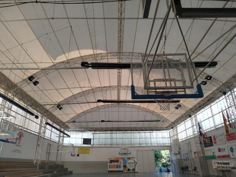 Iluminacion LED deportiva Pista Basket terrasa instalación